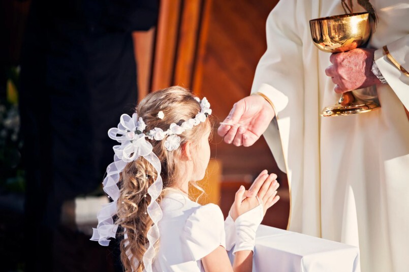 Choosing Thoughtful and Lasting Presents for Holy Communion