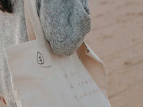 The Eco-Friendly Essential Why Everyone Still Loves a Branded Tote