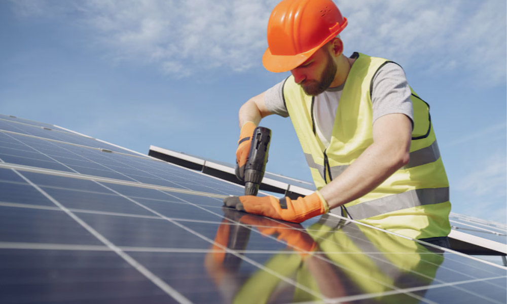 How Solar Panel Installation Cincinnati Can Save You Thousands Annually